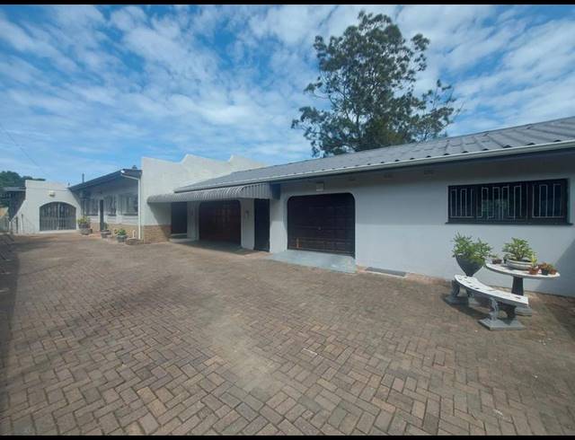 4 BEDROOM HOUSE FOR SALE IN MARBURG